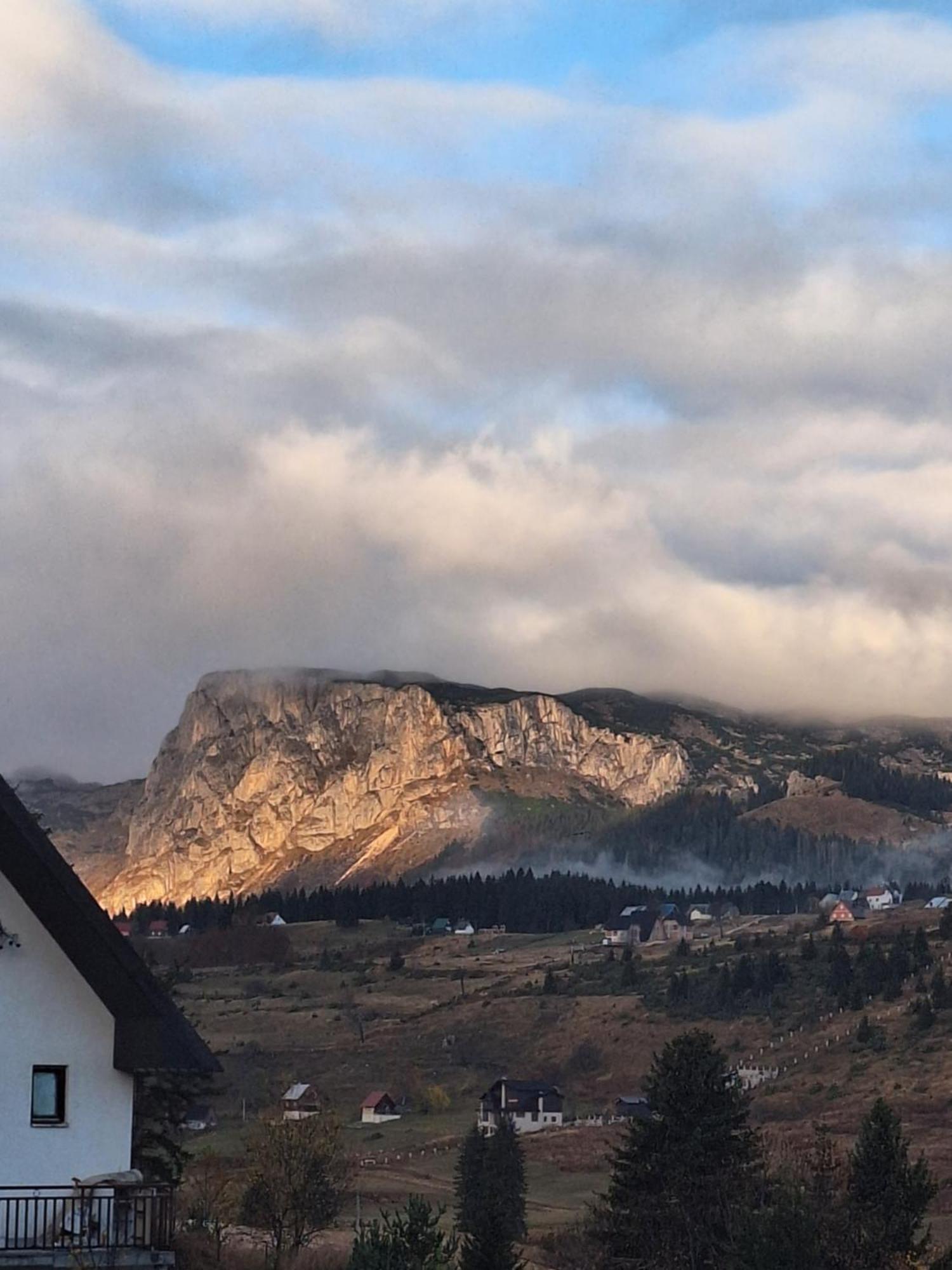 Apartman A&J Žabljak Buitenkant foto